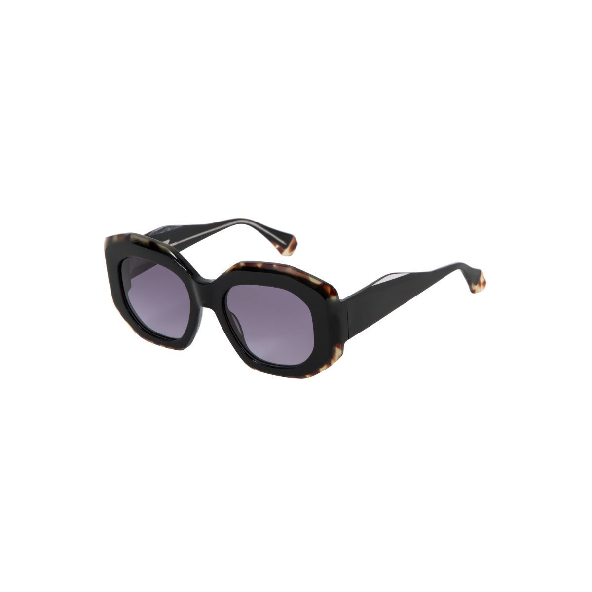gigistudios_aw22_23_vanguard_sun_gabriella_6738-1